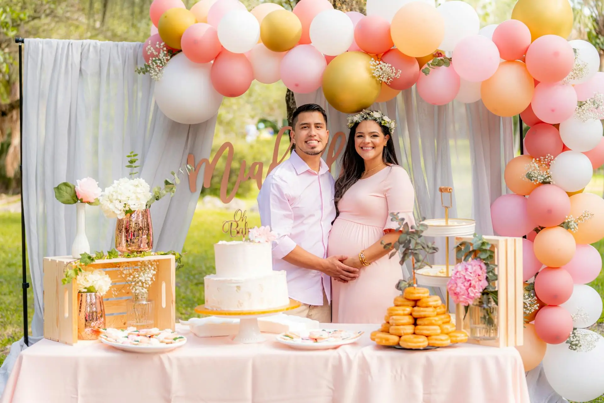 Kız bebek baby shower fikirleri: tema, dekorasyon ve davetiyeler